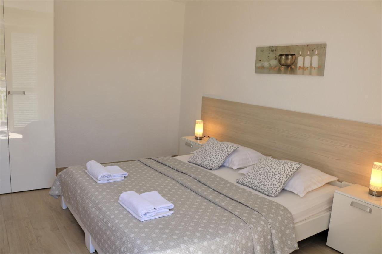 Apartments Irma Baška Voda Exterior foto